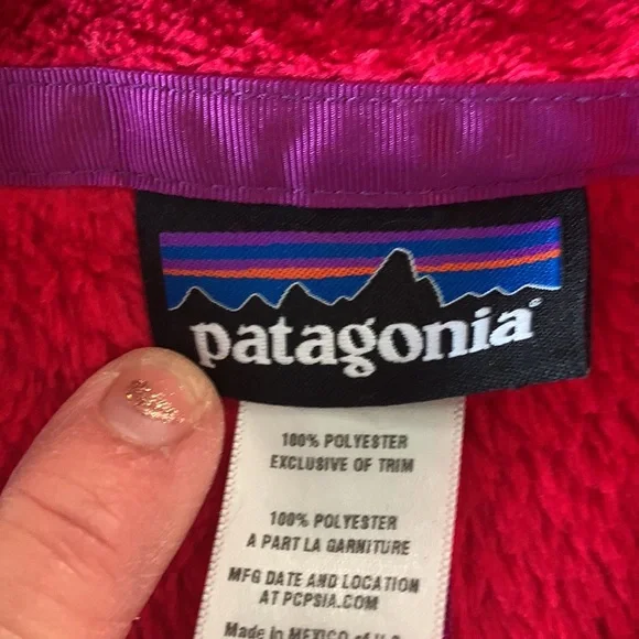 Patagonia Women's Bright Red Teddy Fleece Jacket - Picture 10 of 14